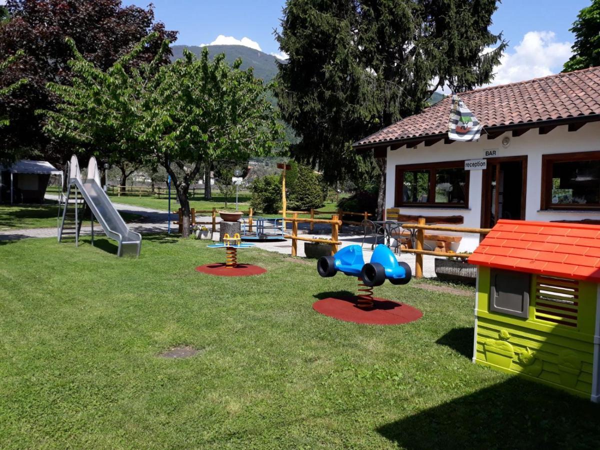 Camping La Breva Dongo Buitenkant foto